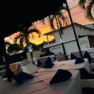 Restaurante Thomas , Boca Chica República Dominicana